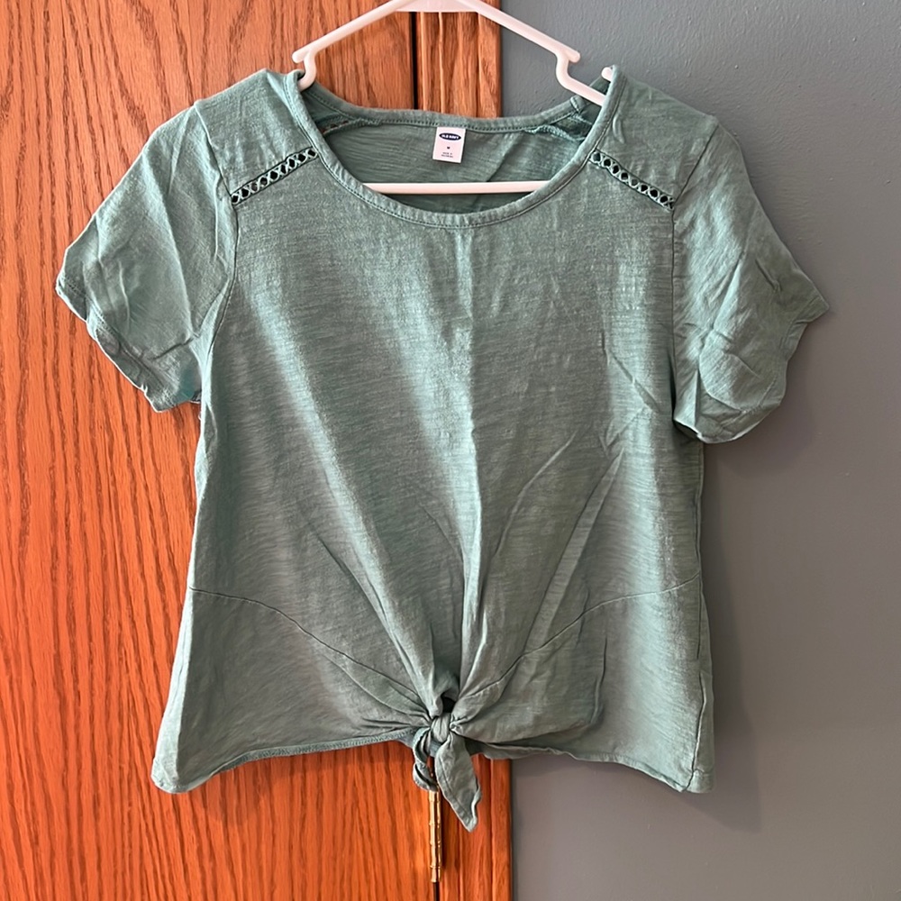 Old Navy Mint Green Top Size Medium Shoulder Detail Knotted Casual Spring Pastel - Picture 1 of 6